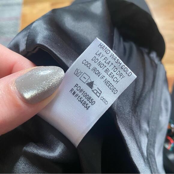 Satin halter corset - Picture 8 of 9